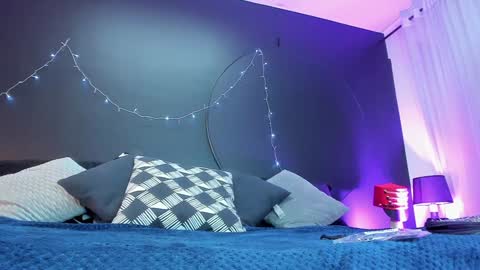 Aylen online show from 12/17/24, 07:48
