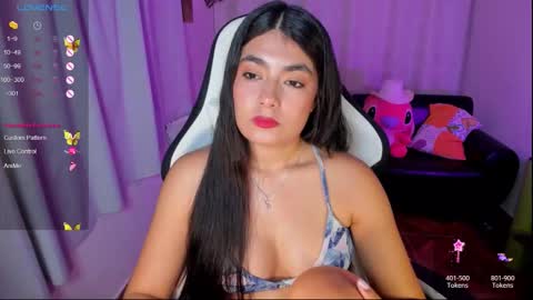 Snapshot of aylenmiller_ chatting on 11/09/25, 01:37 Aylen online show from 11/09/25, 01:37