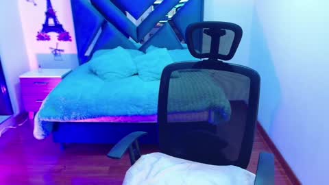 Aylin online show from 12/13/24, 01:37