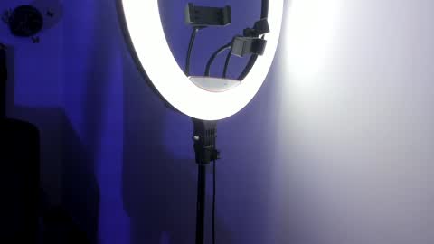 Aylin online show from 01/23/25, 11:15