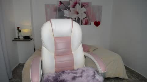 aylin_ross_ online show from 06/05/26, 04:30