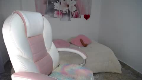 aylin_ross_ online show from 06/29/26, 11:49