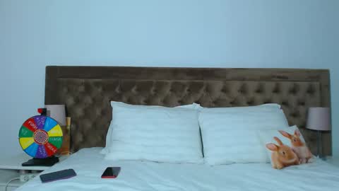 Aylin online show from 10/23/25, 02:33