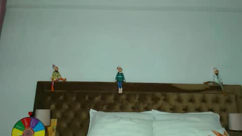 Snapshot of aylinhoney chatting on 11/23/25, 04:12 Aylin online show from 11/23/25, 04:12