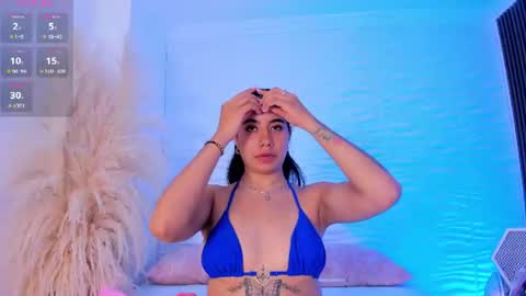 aylinlove_ online show from 07/04/26, 11:38