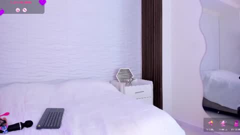 aylinlove_ online show from 07/14/26, 11:38