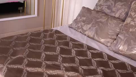 Snapshot of aylinmillerxs chatting on 10/28/25, 08:22 Aylin Millerxs online show from 10/28/25, 08:22