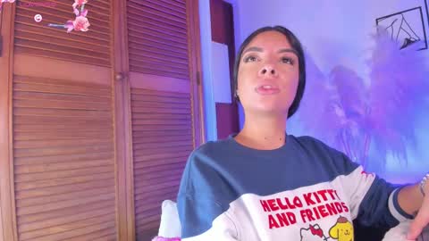 Aylin  online show from 09/30/25, 09:25