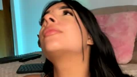 Snapshot of aylinz chatting on 05/26/26, 12:12 Alish online show from 05/26/26, 12:12