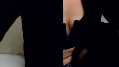 aylynrichard online show from 10/16/25, 05:08