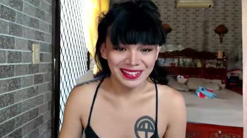 Snapshot of aymkyline chatting on 09/18/25, 01:18 aymkyline online show from 09/18/25, 01:18