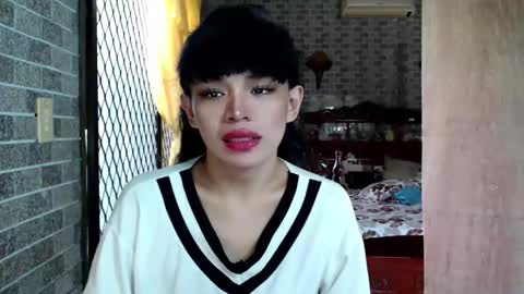 Snapshot of aymkyline chatting on 10/13/25, 01:16 aymkyline online show from 10/13/25, 01:16