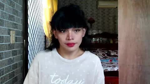 Snapshot of aymkyline chatting on 10/14/25, 02:12 aymkyline online show from 10/14/25, 02:12