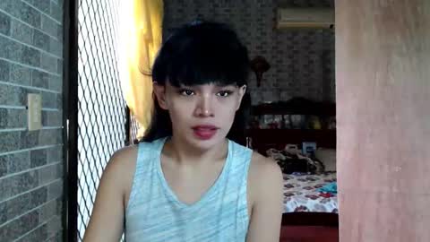 Snapshot of aymkyline chatting on 10/22/25, 01:28 aymkyline online show from 10/22/25, 01:28