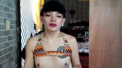 Snapshot of aymkyline chatting on 11/07/25, 02:22 aymkyline online show from 11/07/25, 02:22