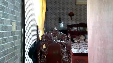 Snapshot of aymkyline chatting on 11/13/25, 01:48 aymkyline online show from 11/13/25, 01:48