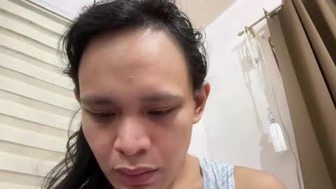 Snapshot of aymkyline chatting on 11/20/25, 02:45 aymkyline online show from 11/20/25, 02:45