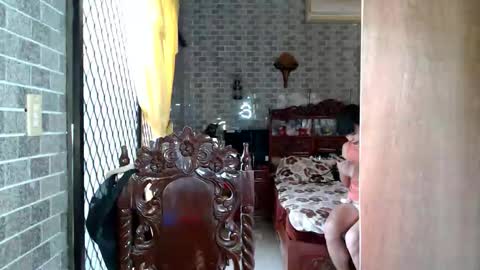 Snapshot of aymkyline chatting on 12/04/25, 02:10 aymkyline online show from 12/04/25, 02:10