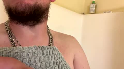 Snapshot of ayooitsmeagain chatting on 10/14/25, 11:05 AyooItsMe online show from 10/14/25, 11:05