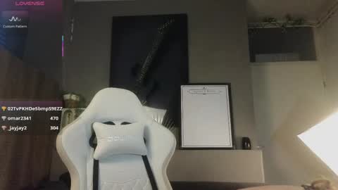 Snapshot of ayreenmoore chatting on 04/08/26, 06:30 Ayreen Moore online show from 04/08/26, 06:30