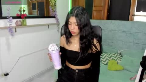 Snapshot of aysha_winxs chatting on 03/12/26, 04:18 Aysha online show from 03/12/26, 04:18