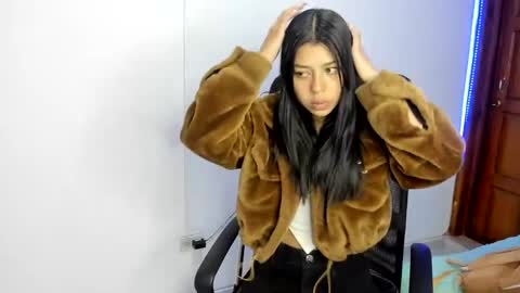 aysha_winxx online show from 11/23/25, 03:17