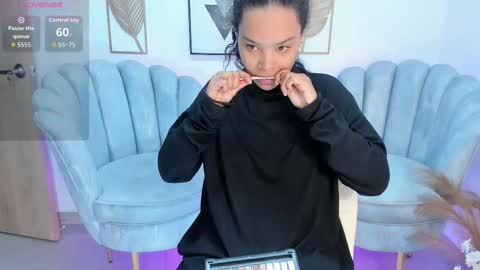 ayshel_cooperr online show from 09/13/25, 03:17