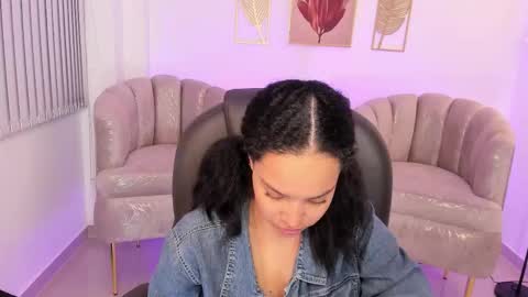 ayshel_cooperr online show from 10/12/25, 04:11