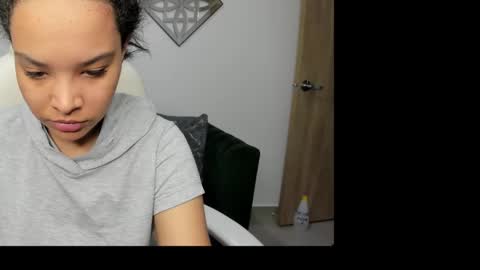 ayshel_cooperr online show from 10/20/25, 04:02