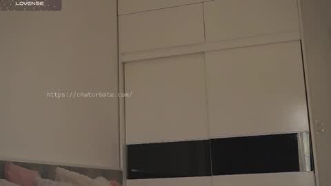 Snapshot of ayumi_dream chatting on 10/08/25, 12:52 ayumi_dream online show from 10/08/25, 12:52