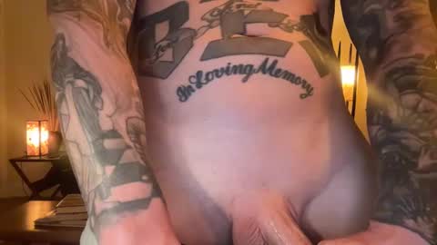Snapshot of az_tatts chatting on 02/18/25, 02:49 az_tatts online show from 02/18/25, 02:49