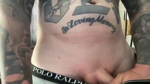Snapshot of az_tatts chatting on 10/05/25, 07:01 az_tatts online show from 10/05/25, 07:01