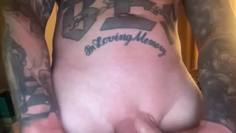 Snapshot of az_tatts chatting on 01/16/26, 05:33 az_tatts online show from 01/16/26, 05:33