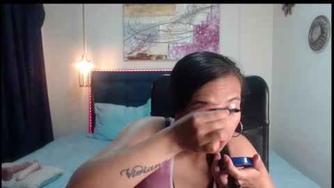 Snapshot of azabachebabe_07 chatting on 11/24/25, 01:44 A Z A B A C H E online show from 11/24/25, 01:44