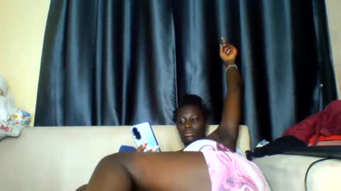 azaelia_iris online show from 06/01/26, 07:04