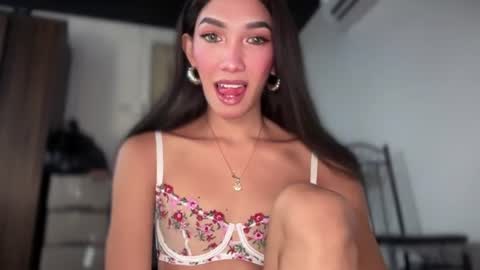 Snapshot of azalea_cum69 chatting on 06/11/26, 02:11 azalea_cum69 online show from 06/11/26, 02:11