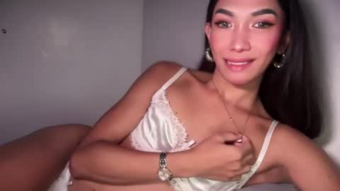 Snapshot of azalea_cum69 chatting on 06/14/26, 10:01 azalea_cum69 online show from 06/14/26, 10:01