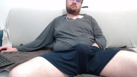 Azer online show from 10/05/25, 08:23