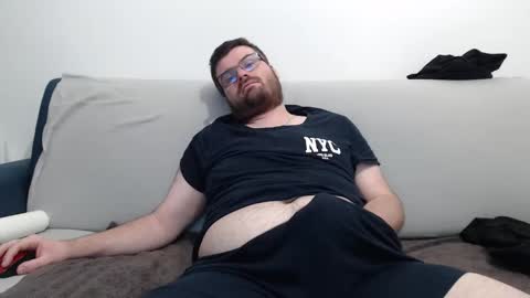 Azer online show from 11/08/25, 10:04