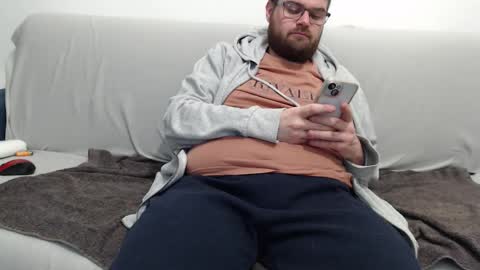 Azer online show from 11/23/25, 08:41