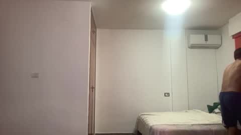 azlansx online show from 12/18/25, 03:07