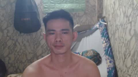 Snapshot of azn_philip chatting on 12/23/24, 10:53 Philip online show from 12/23/24, 10:53