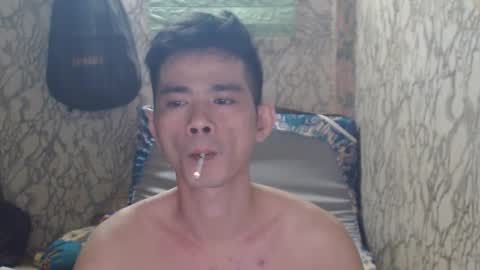 Snapshot of azn_philip chatting on 12/30/24, 08:43 Philip online show from 12/30/24, 08:43