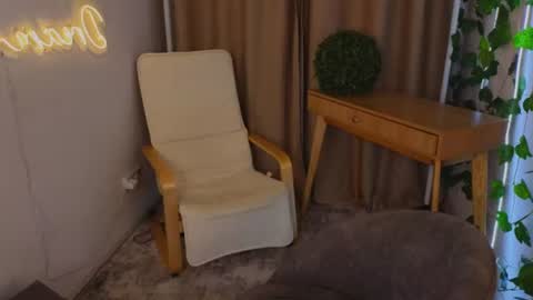 Zoe online show from 07/18/26, 09:40