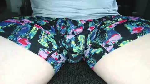 azrul_9 online show from 07/04/26, 10:16