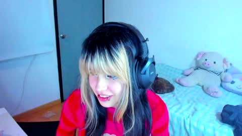 Azu Moure online show from 01/23/25, 08:46