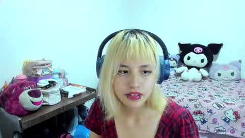 Azu Moure online show from 09/12/25, 06:24