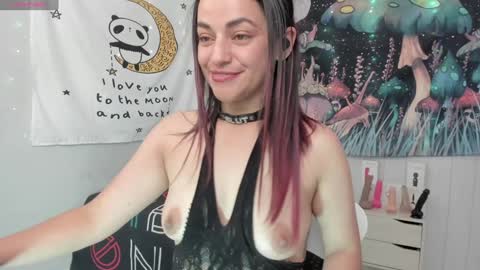 Azucena R online show from 01/20/25, 05:06