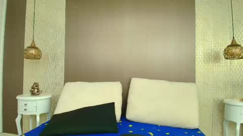 Snapshot of azulmaveric chatting on 04/04/26, 07:55 AZUL online show from 04/04/26, 07:55