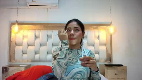 Snapshot of azulmaveric chatting on 04/20/26, 05:05 AZUL online show from 04/20/26, 05:05